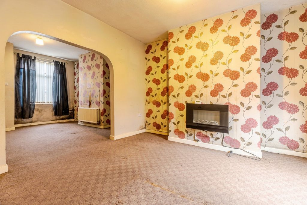 Property photo 2 of 13 Pbox-Img.Jpg