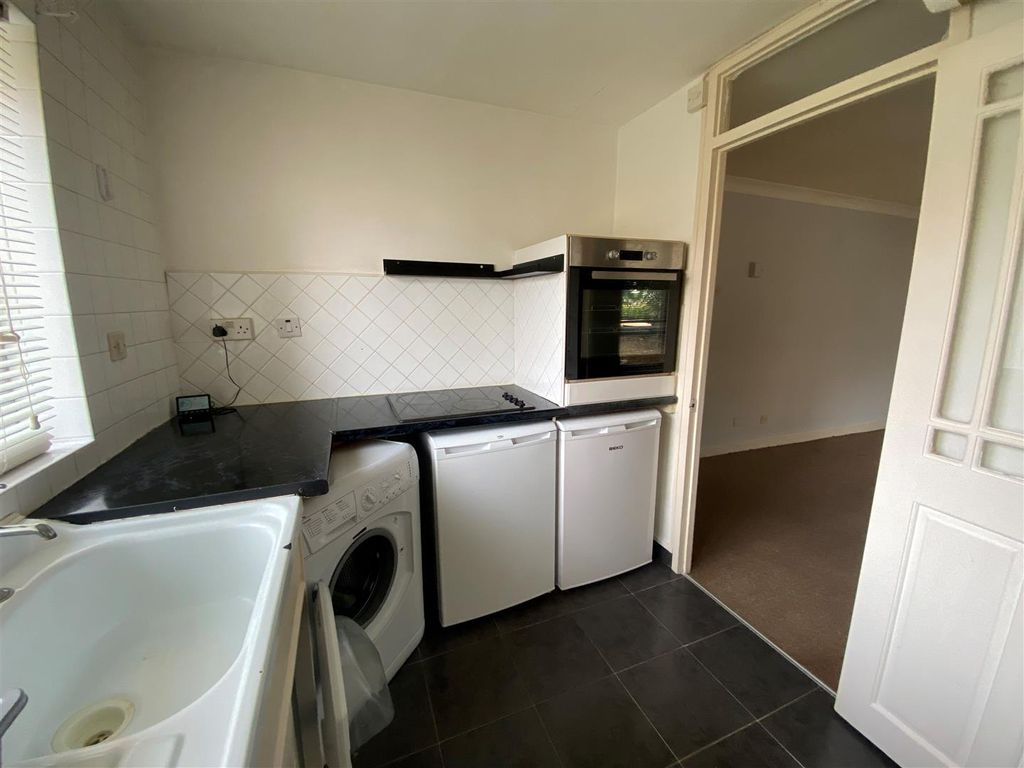 Property photo 3 of 8 5.Jpg