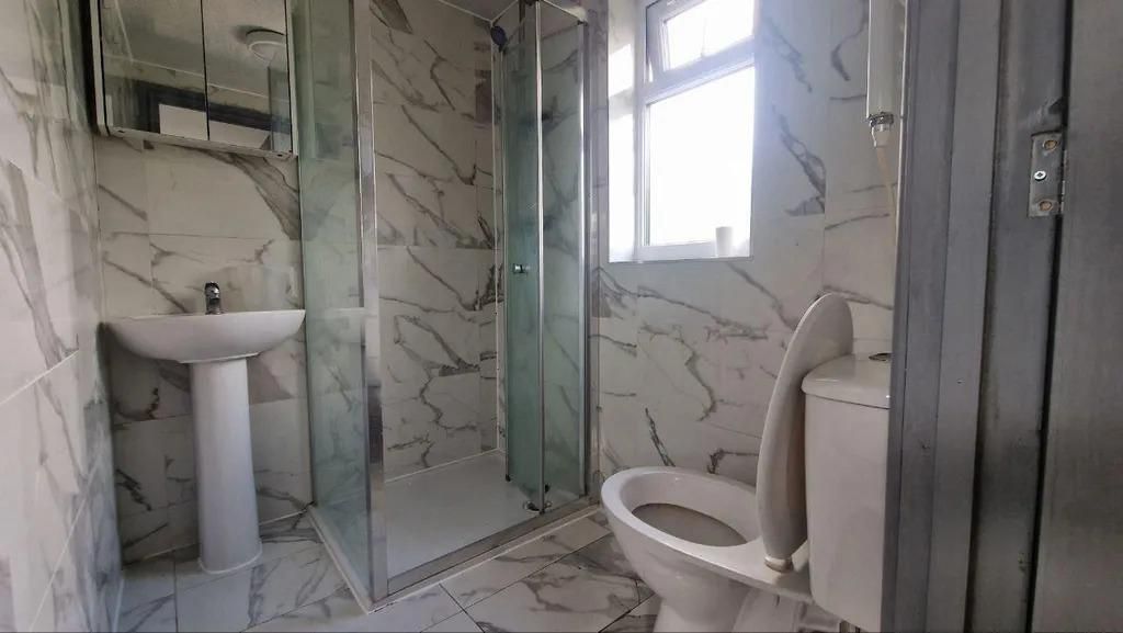 Property photo 3 of 3