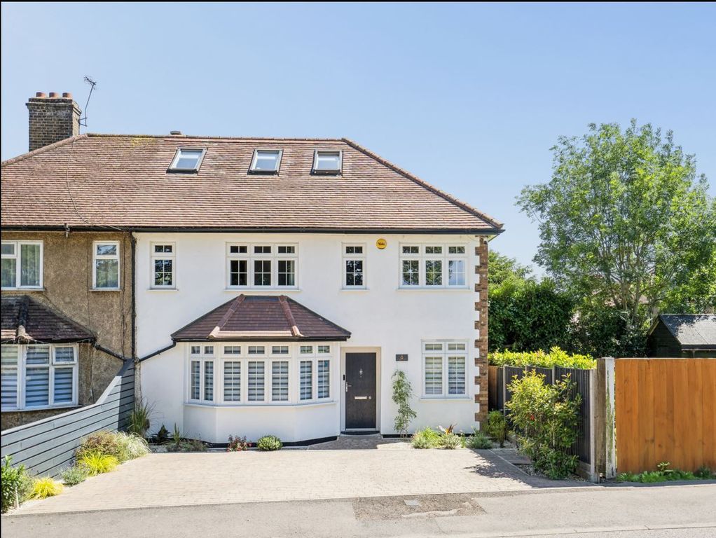 Property photo 1 of 18