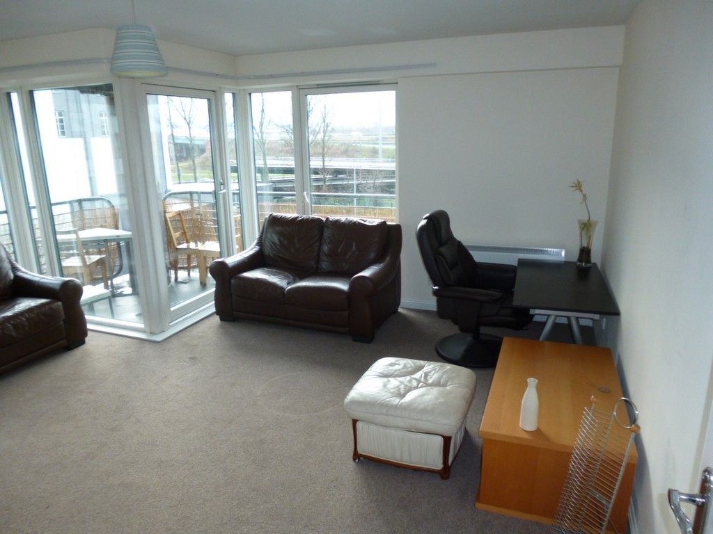 Property photo 2 of 14