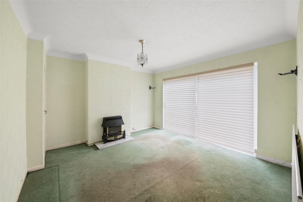 Property photo 3 of 14 3