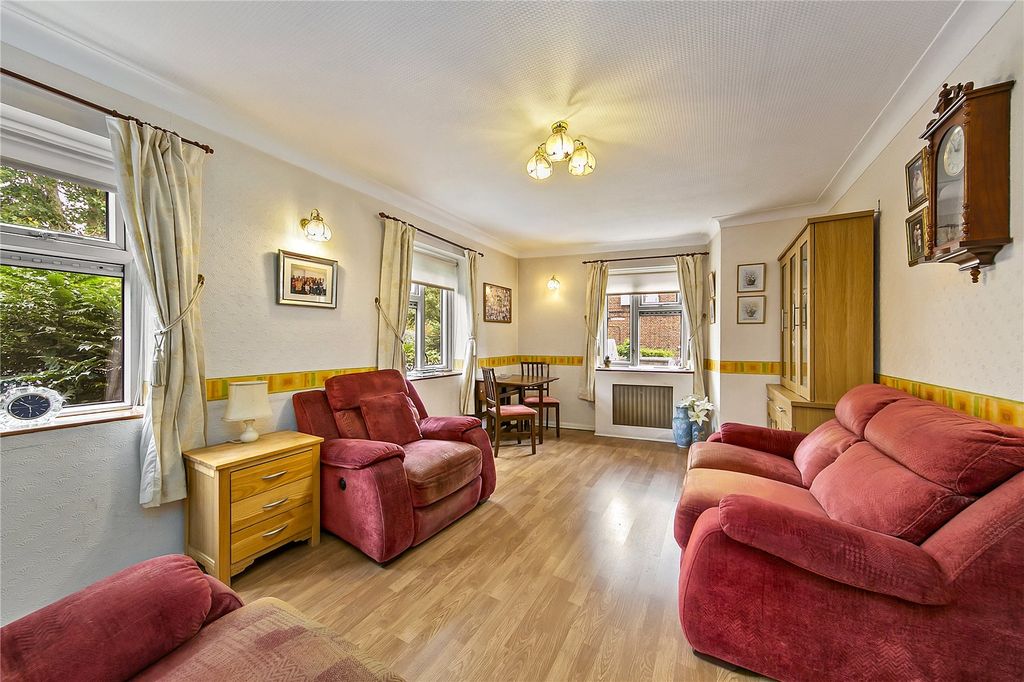 Property photo 2 of 12 Picture No. 13