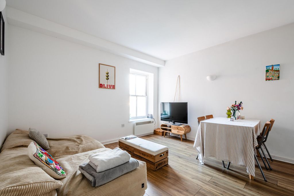 Property photo 2 of 11 2.Jpg