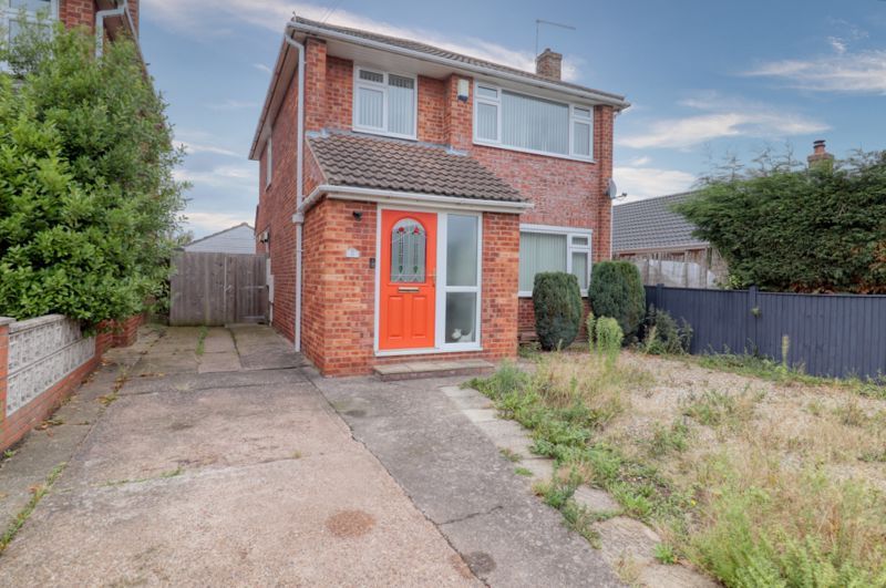 Property photo 1 of 13 Frontal