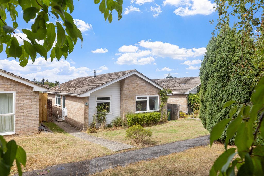 Property photo 1 of 9