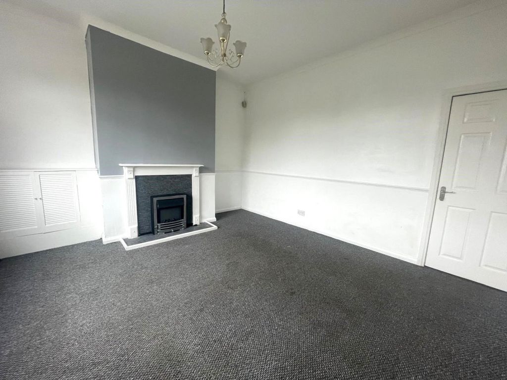 Property photo 3 of 6 Gallery
