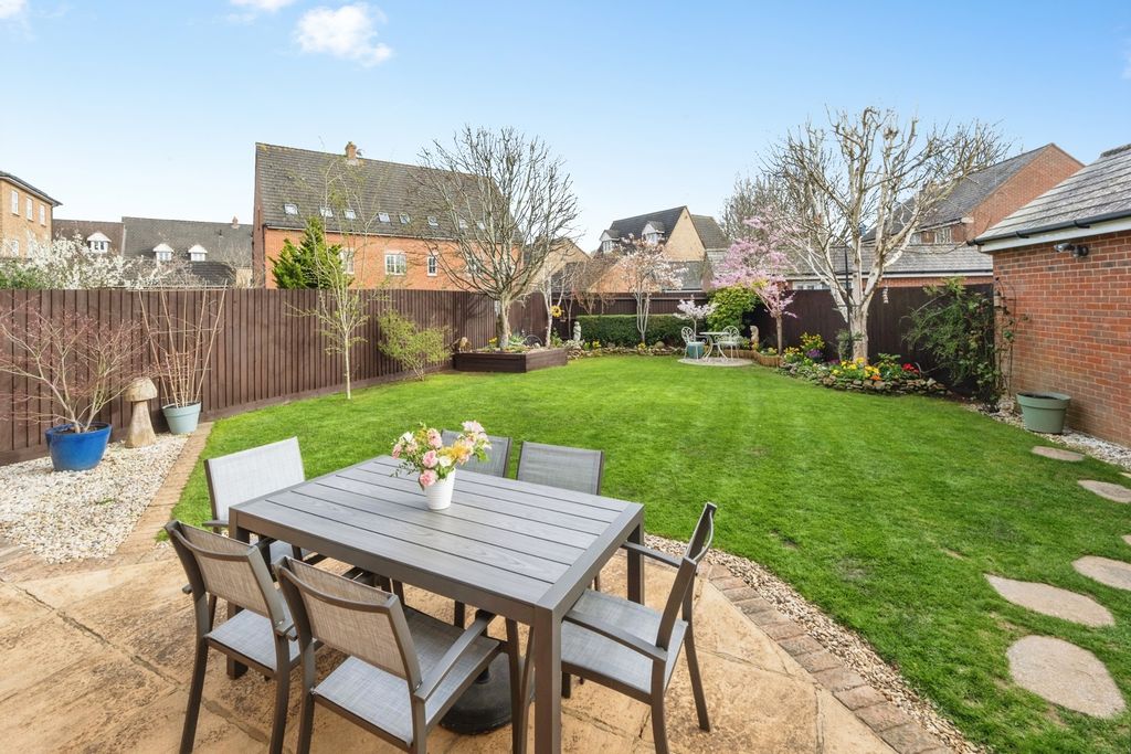 Property photo 2 of 23 Pbox-Img.Jpg