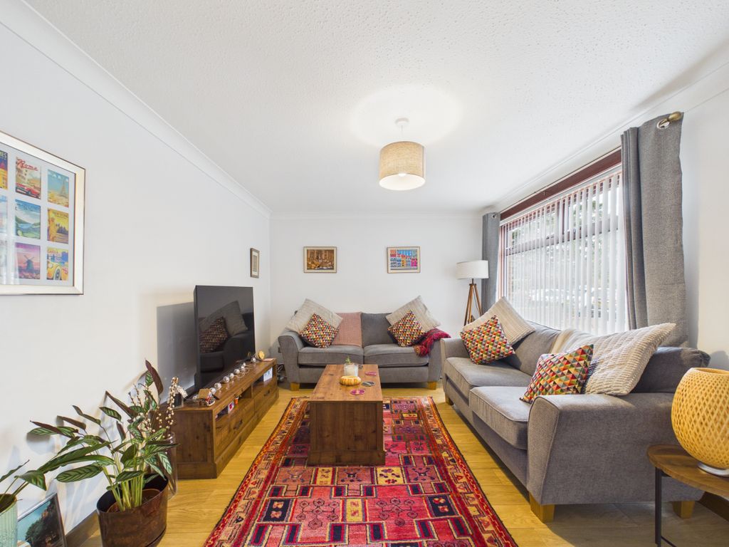 Property photo 2 of 30