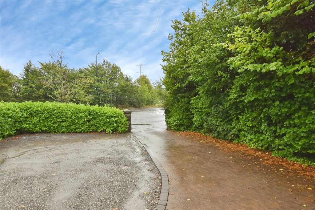 Property photo 3 of 25 Picture No. 04