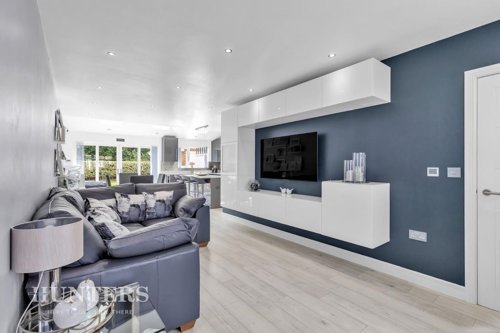 Property photo 3 of 26 Open Plan Living Area
