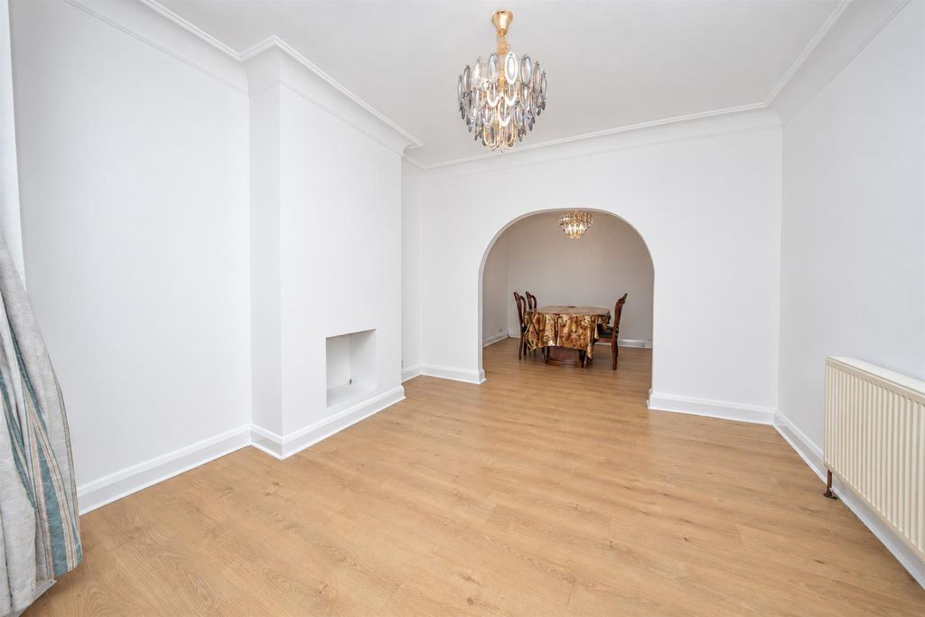 Property photo 3 of 11 89Cfd820-0Dd5-413A-B7Ec-27E38A2Db23E.Png
