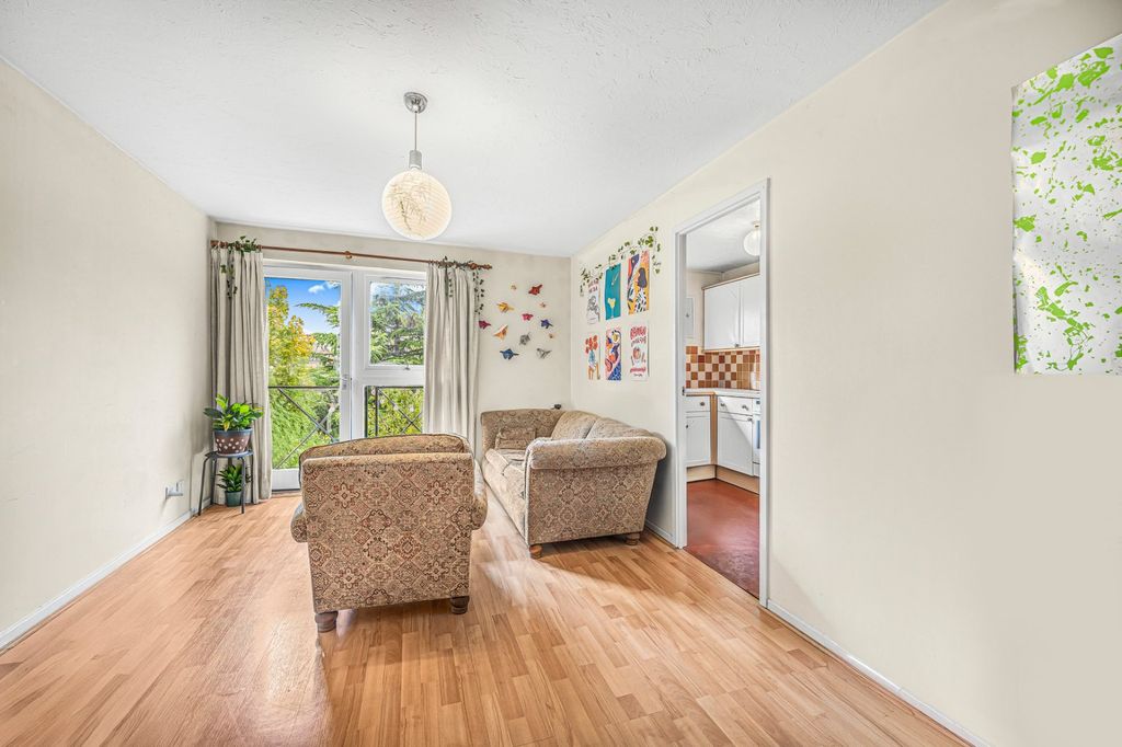 Property photo 1 of 20