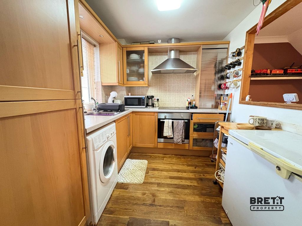 Property photo 3 of 8 Not Specified