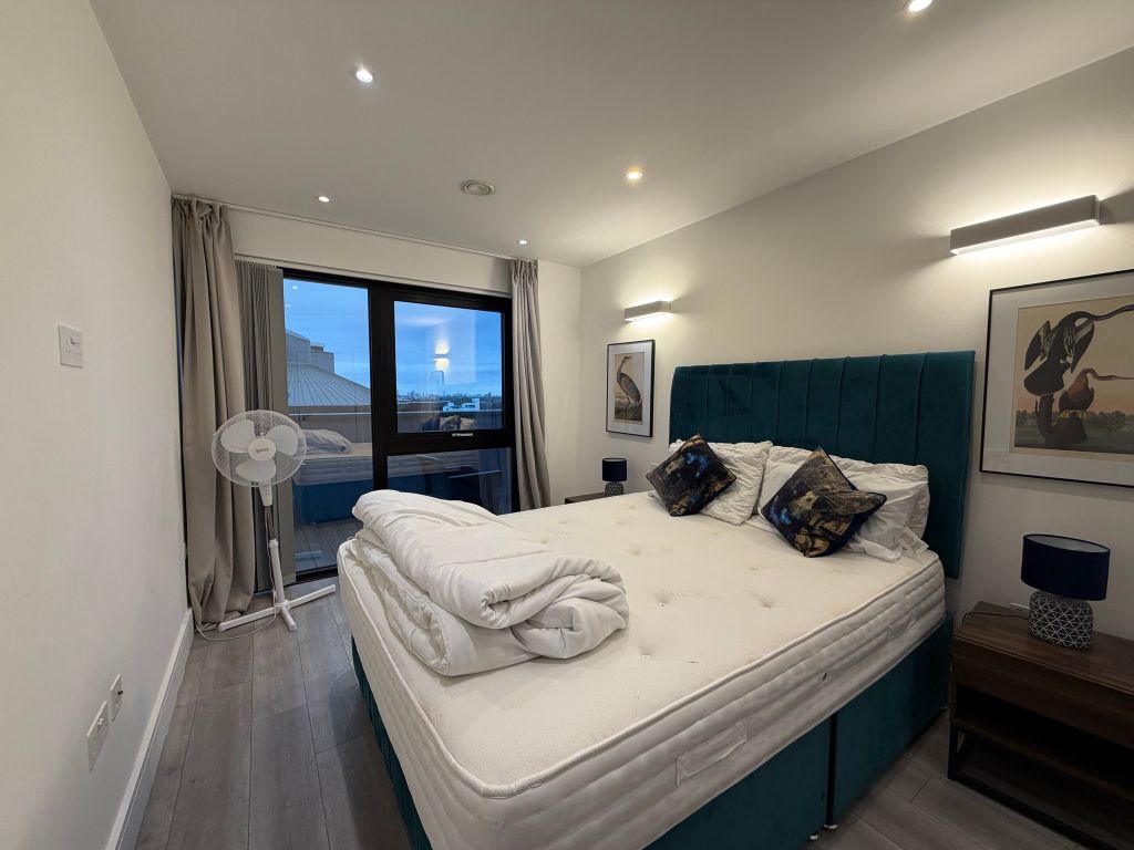 Property photo 3 of 25 Bedroom