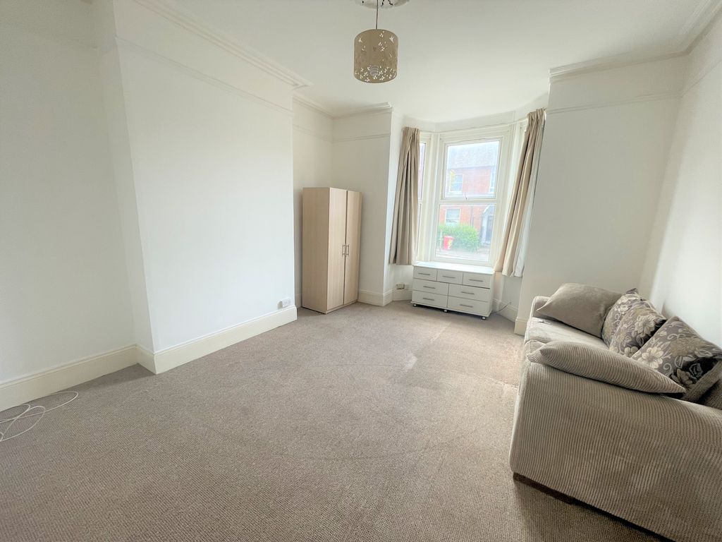 Property photo 1 of 4