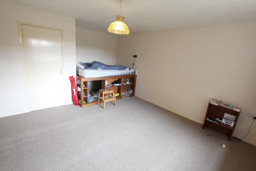 Property photo 2 of 3
