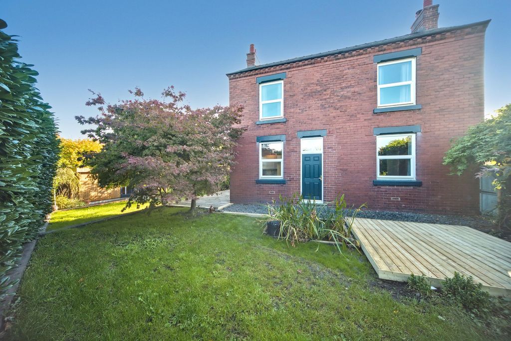 Property photo 1 of 21