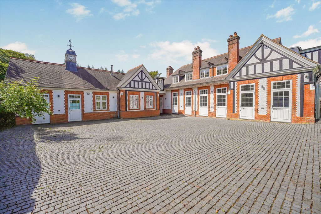Additional image 24 of 5 bed detached house for saleHigh Beech, Loughton, Essex IG10