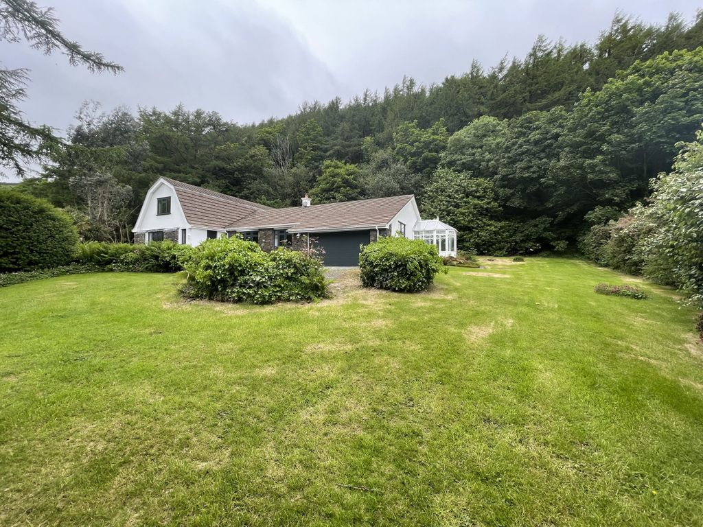Property photo 3 of 37