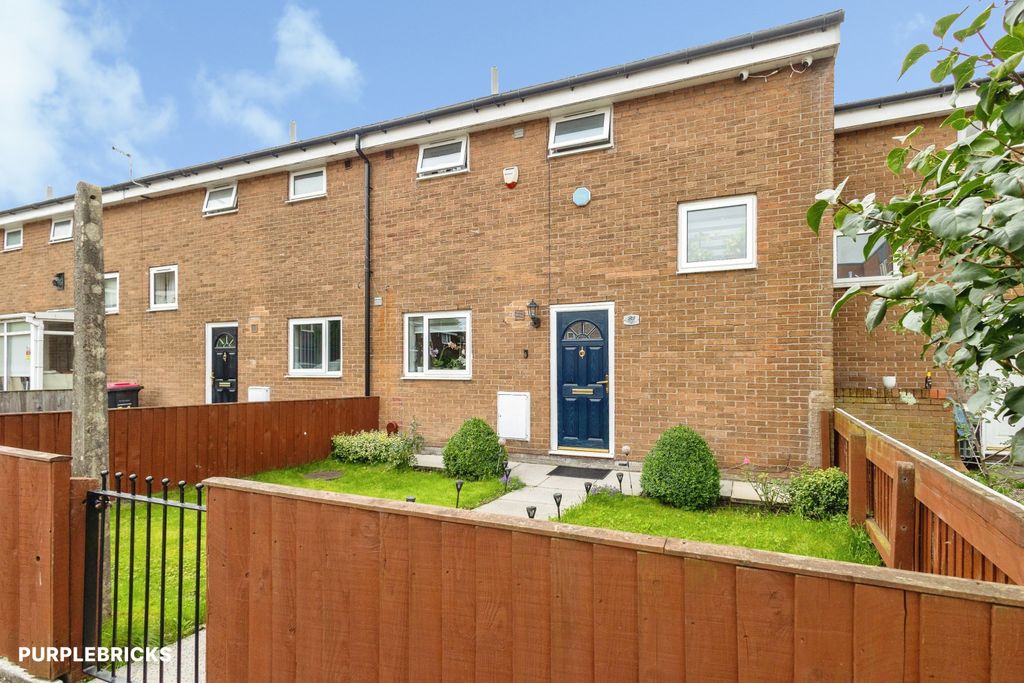 Property photo 2 of 29
