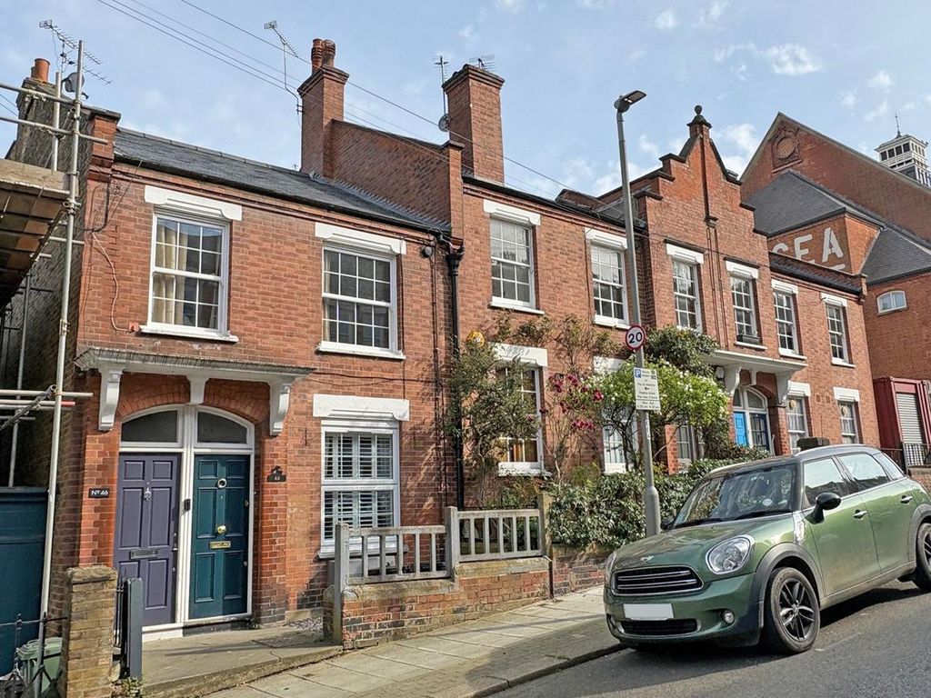 Property photo 1 of 18 Theatre Street 48 - Front...Jpg