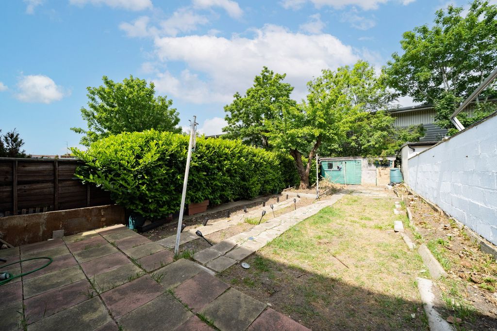 Property photo 3 of 15