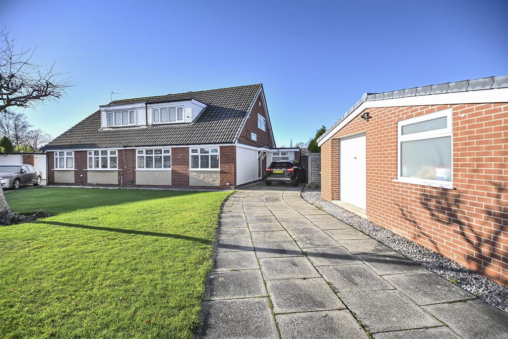 Property photo 1 of 57 8 Riversmeade External (5).Jpg