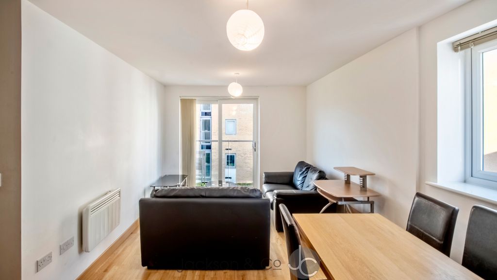 Property photo 2 of 6 1