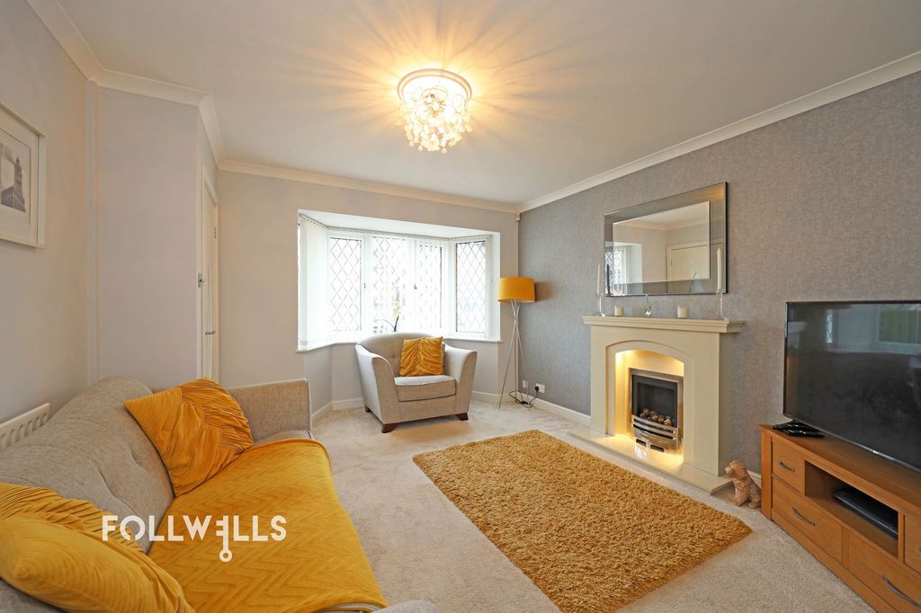 Property photo 2 of 30