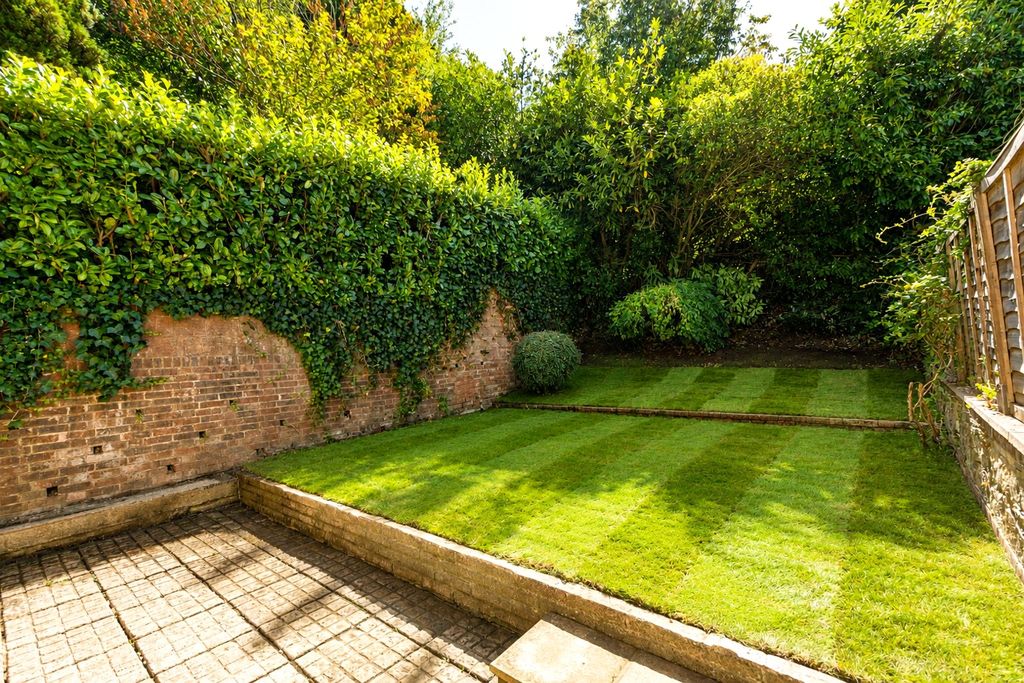 Property photo 3 of 14 Picture No. 02