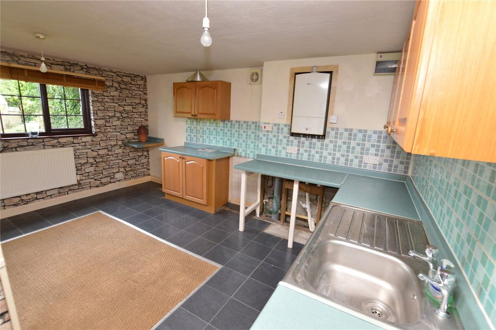 Property photo 3 of 12 Picture No. 11