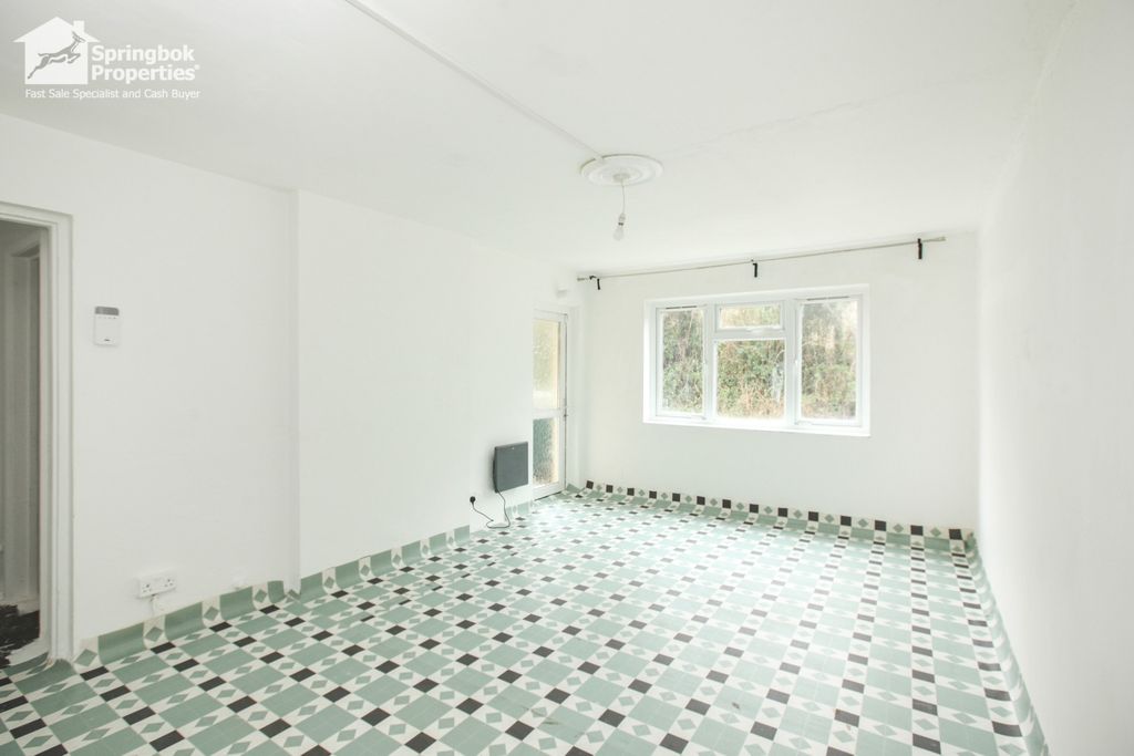 Property photo 2 of 7 Image 1