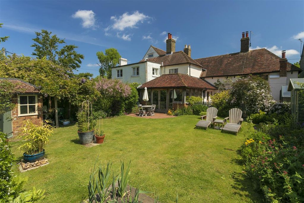 Property photo 3 of 33