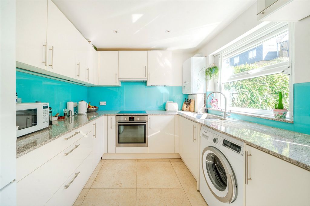 Property photo 2 of 21 Picture No. 06