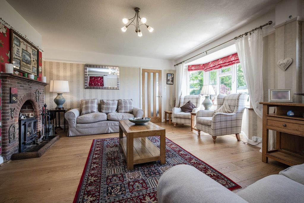 Property photo 3 of 22