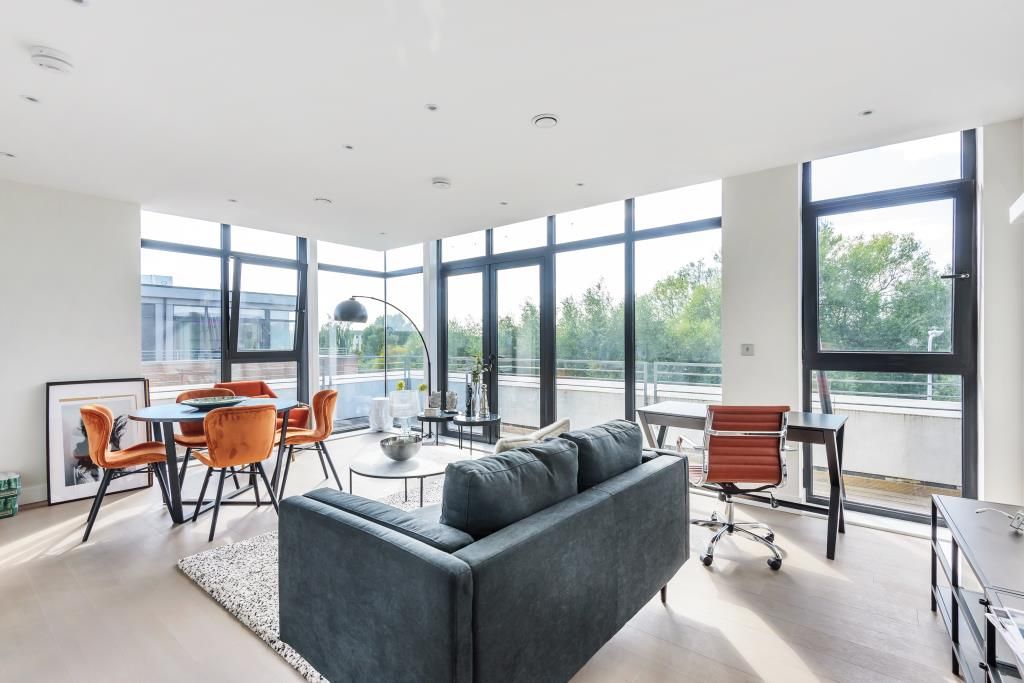 Property photo 2 of 10 Living/Dining