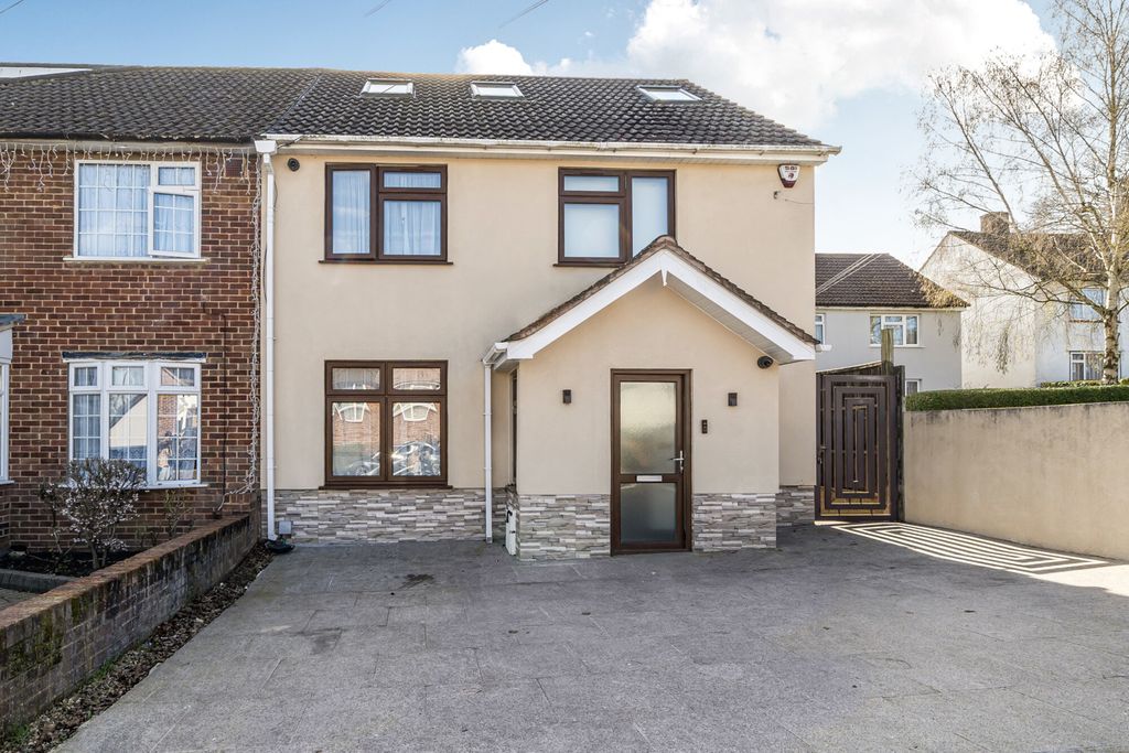 Property photo 1 of 25 1422217-2-69B00ba...