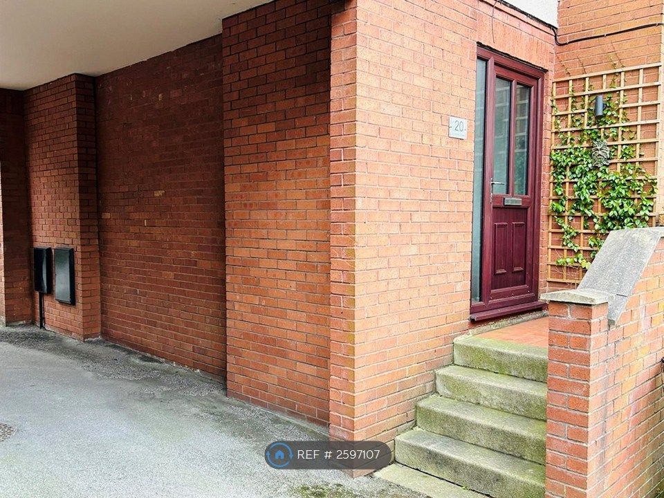 Property photo 2 of 9 Private Entrance