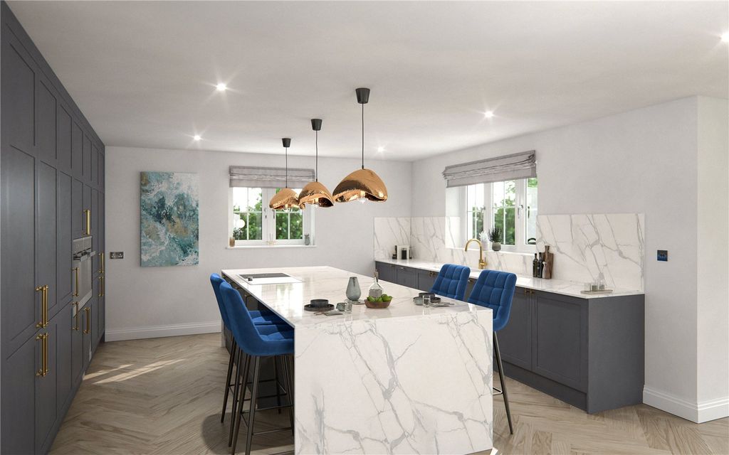 Property photo 2 of 18 Cromwell Kitchen