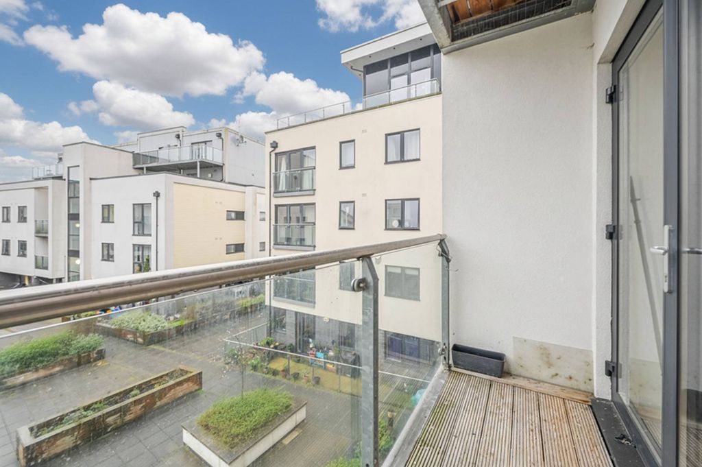 Property photo 3 of 10