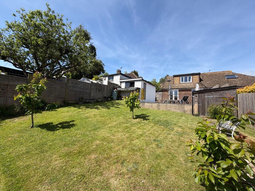 Property photo 3 of 17