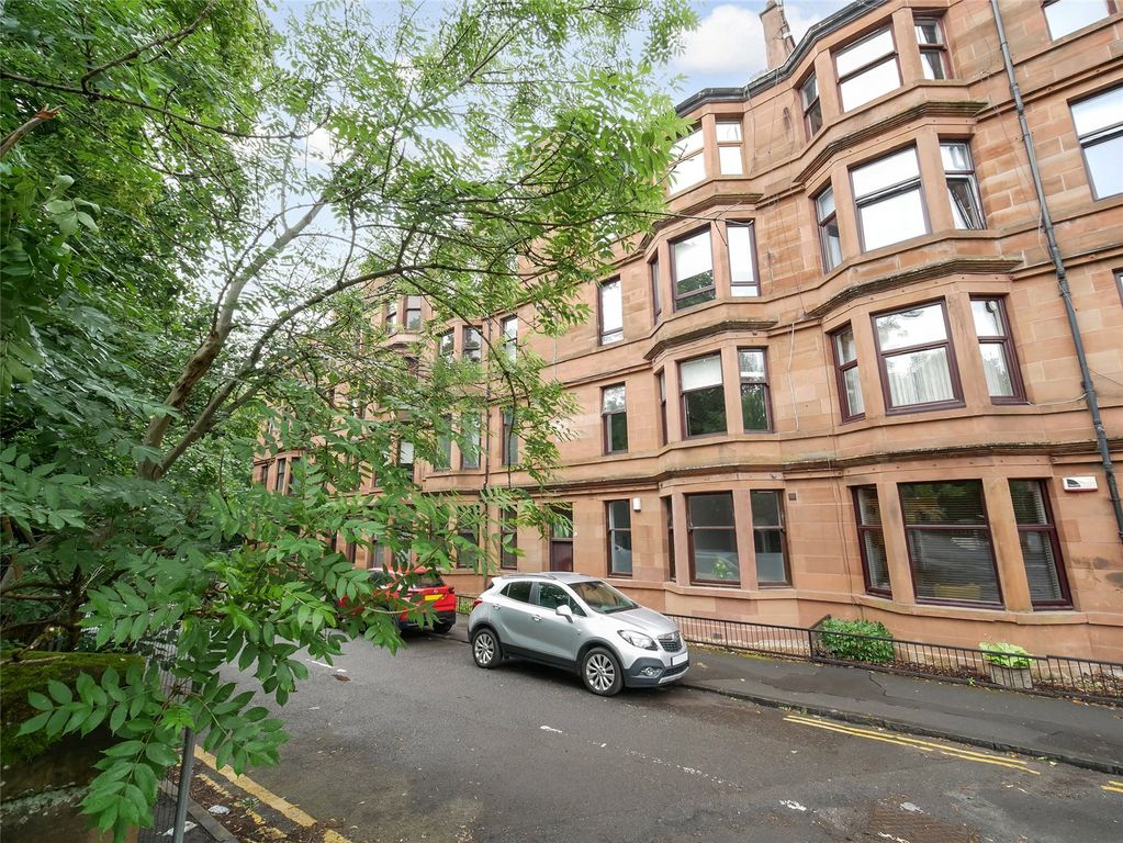 Property photo 1 of 21 Picture No. 02