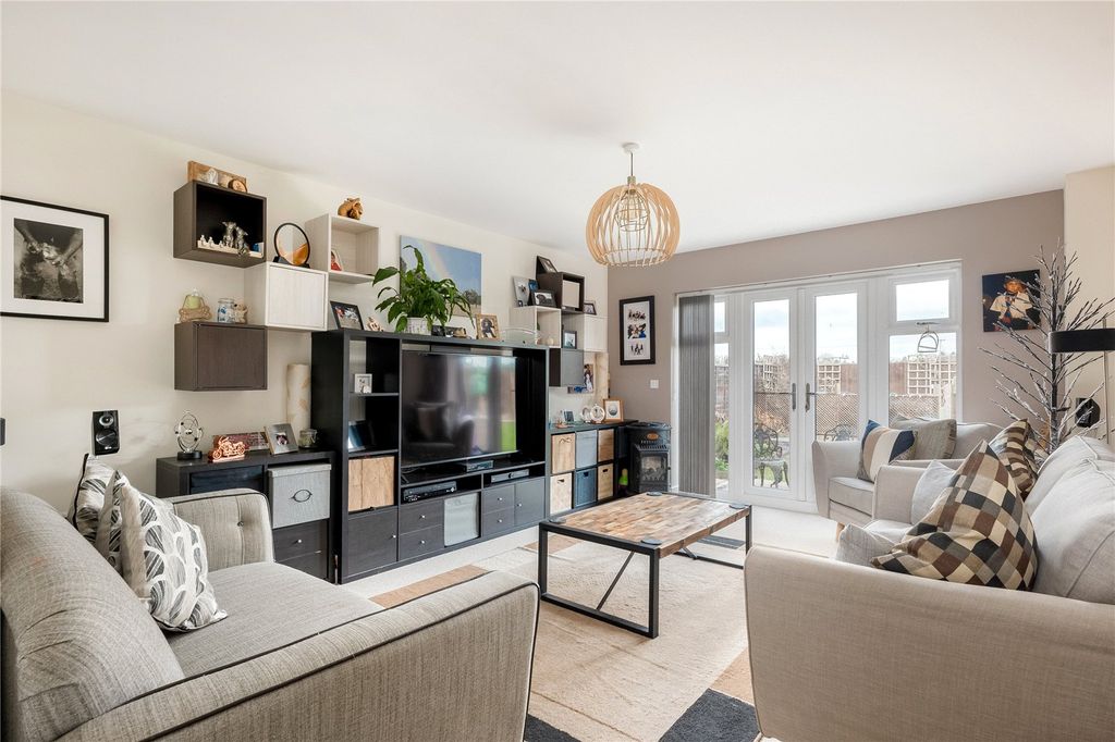 Property photo 2 of 20 Picture No. 05