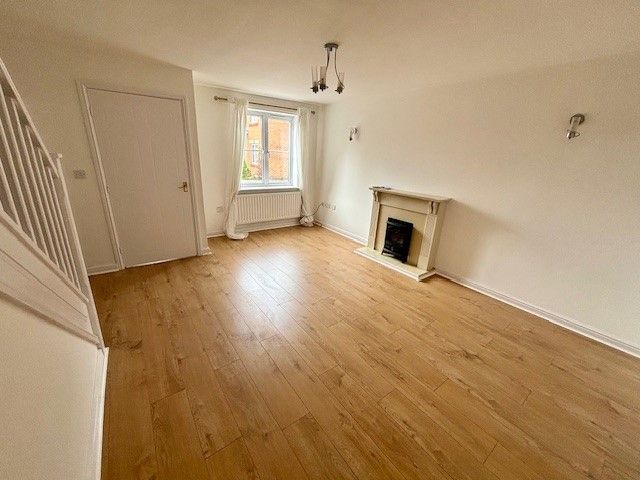 Property photo 3 of 14 8