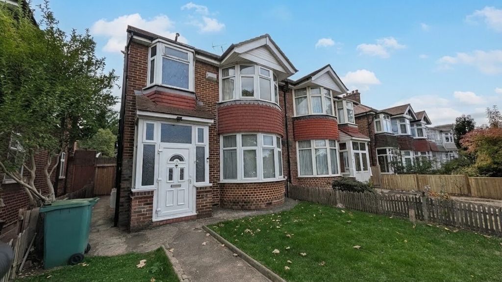 Property photo 1 of 9