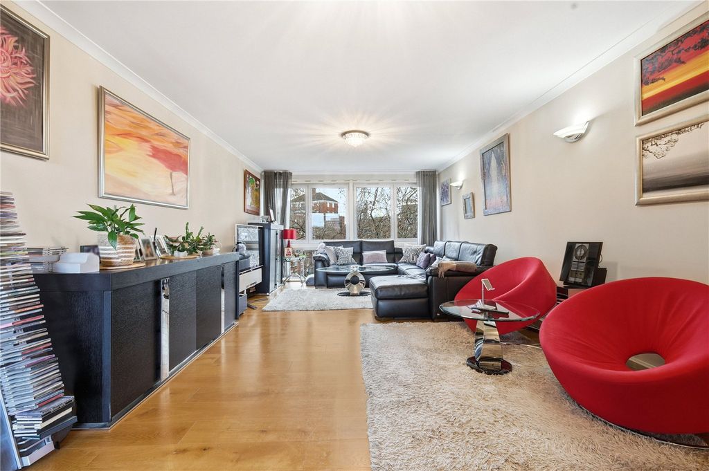 Property photo 3 of 21 Reception Room