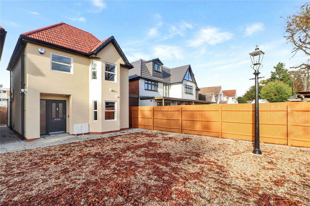 Property photo 1 of 20 Picture No. 40