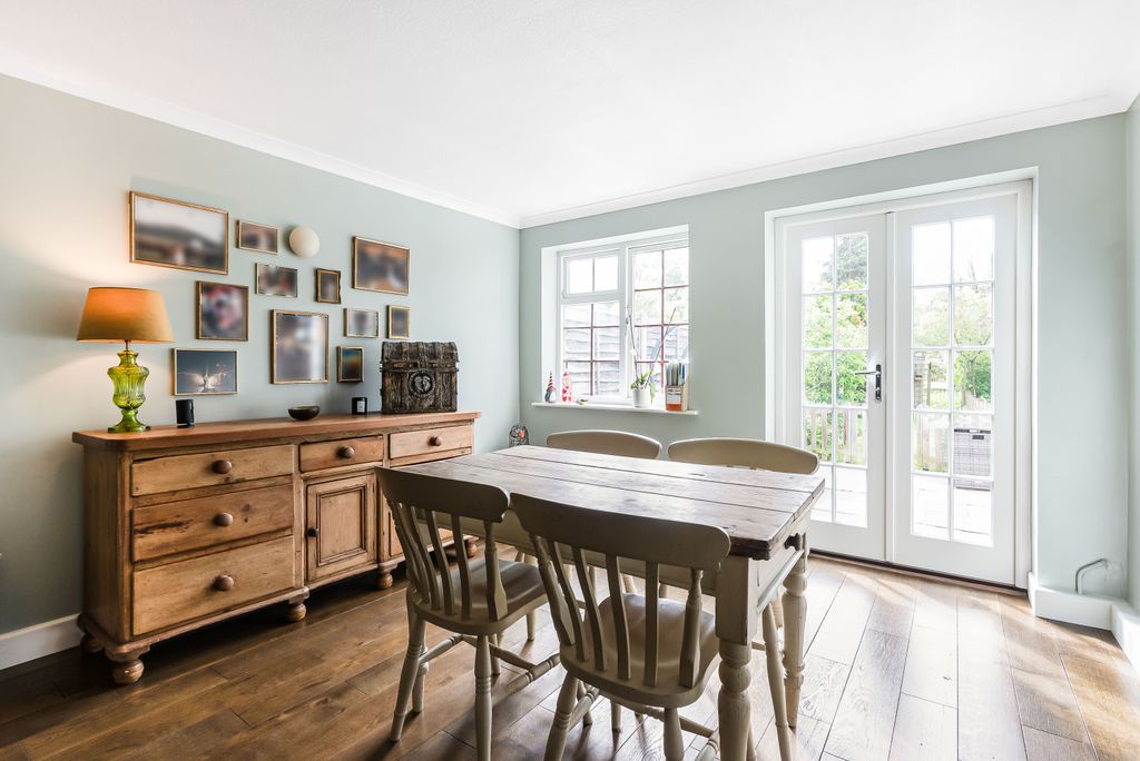 Property photo 3 of 14 Dining Area