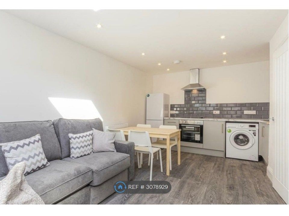 Property photo 1 of 11 Open Plan Kitchen Diner Lounge